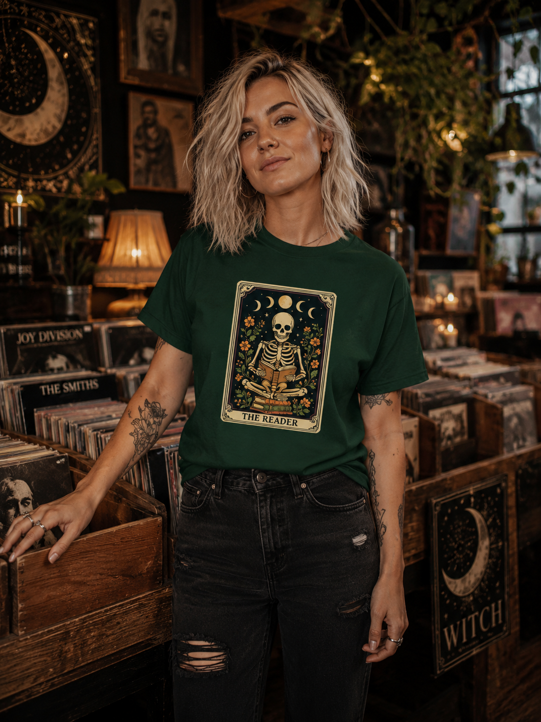 The Reader Skeleton Book Lover Tarot Graphic T-Shirt
